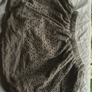 H&M with details grey lined but no shorts size 5-6